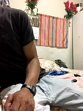 Snapshot of Johnras121 chatting on October 2025 11:02:01 PM Johnras121 online show from October 2025 11:02:01 PM