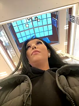 Tisha Busty online show from November 2025 12:37:01 PM