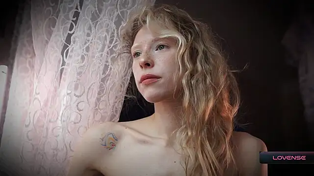  Phantom thread  online show from November 2025 09:31:01 AM