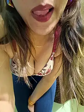 MIss-Naina online show from February 2025 02:00:01 AM