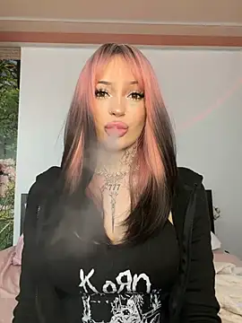 madelinexx online show from March 2026 02:12:02 PM