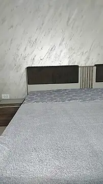 Snapshot of AliyaWade_ chatting on April 2026 05:54:01 PM AliyaWade online show from April 2026 05:54:01 PM