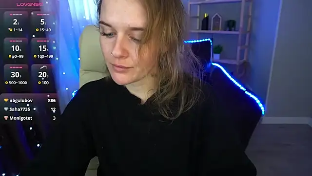 Snapshot of MaribelRiverr_ chatting on December 2024 10:34:02 AM MaribelRiverr  online show from December 2024 10:34:02 AM