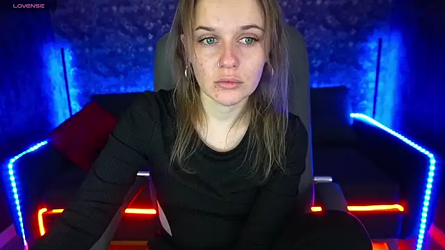 Snapshot of MaribelRiverr_ chatting on February 2025 06:18:02 AM MaribelRiverr  online show from February 2025 06:18:02 AM