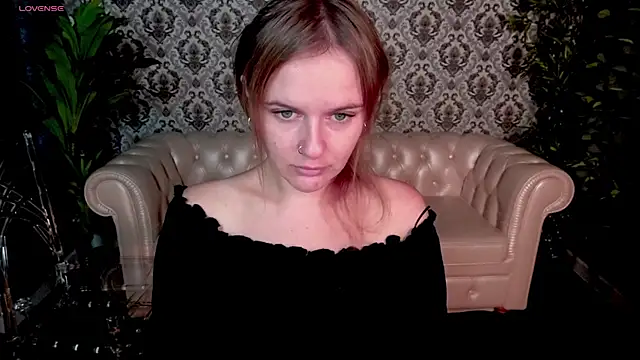 Snapshot of MaribelRiverr_ chatting on September 2025 05:42:01 AM MaribelRiverr  online show from September 2025 05:42:01 AM