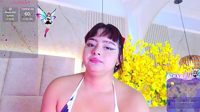 Snapshot of KimVelezz chatting on May 2026 07:10:01 PM KimVelezz online show from May 2026 07:10:01 PM