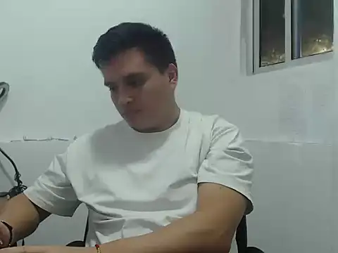 Snapshot of ahntony__69 chatting on June 2026 05:01:01 AM ahntony 69 online show from June 2026 05:01:01 AM