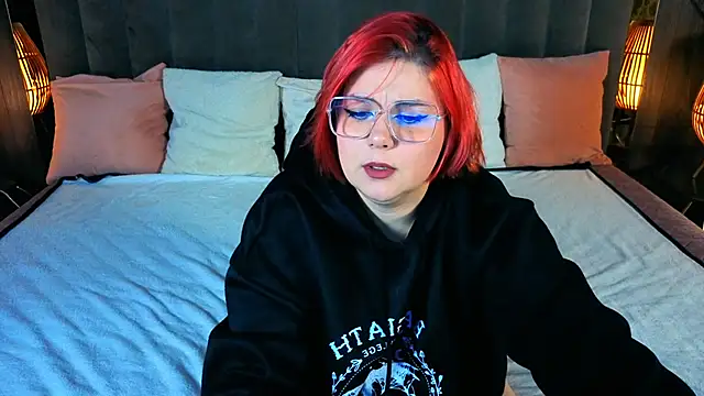 Snapshot of BettyDark chatting on September 2025 08:03:01 PM BettyDark online show from September 2025 08:03:01 PM