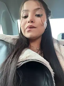 Snapshot of Chloe__Moon chatting on February 2026 01:20:01 PM Chloe Moon online show from February 2026 01:20:01 PM