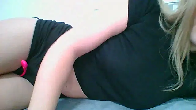 Emma 99 online show from November 2025 10:19:01 AM