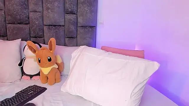 Snapshot of reallyfrost chatting on December 2024 09:51:02 AM reallyfrost online show from December 2024 09:51:02 AM