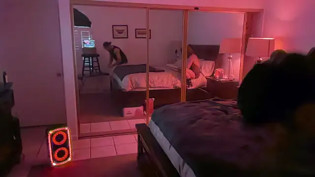  Studio4Three  online show from February 2026 10:57:02 PM