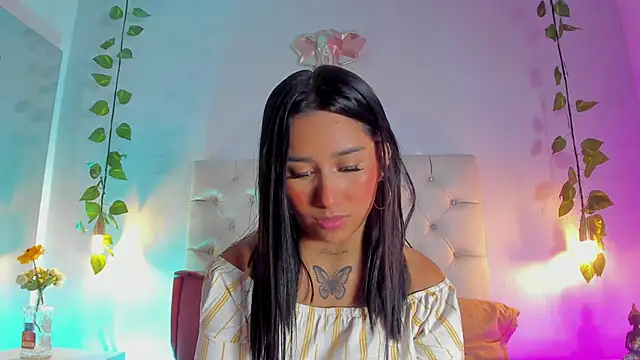 Isabella Flowers online show from February 2026 07:42:02 PM