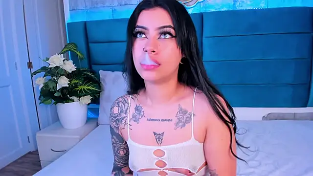 DakottaHill online show from February 2025 01:44:01 PM