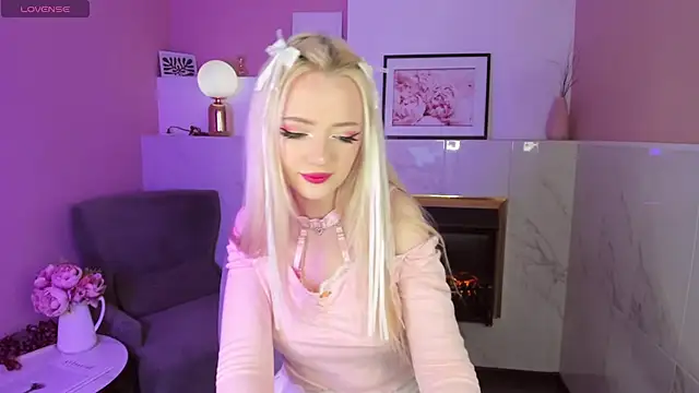 Snapshot of EmilyAir chatting on February 2025 10:08:02 PM EmilyAir online show from February 2025 10:08:02 PM