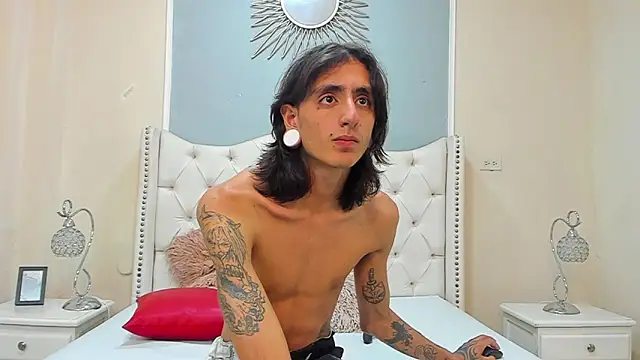 Snapshot of Matthew_Dixonn chatting on December 2024 04:09:02 AM Matthew Dixonn online show from December 2024 04:09:02 AM