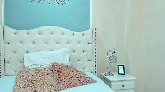 Snapshot of Matthew_Dixonn chatting on December 2024 03:51:02 AM Matthew Dixonn online show from December 2024 03:51:02 AM