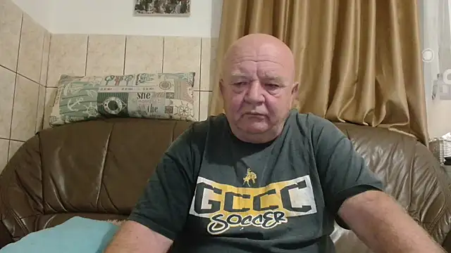 fullballs6 online show from October 2025 02:55:02 AM