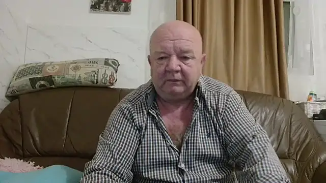 fullballs6 online show from November 2025 02:23:01 AM