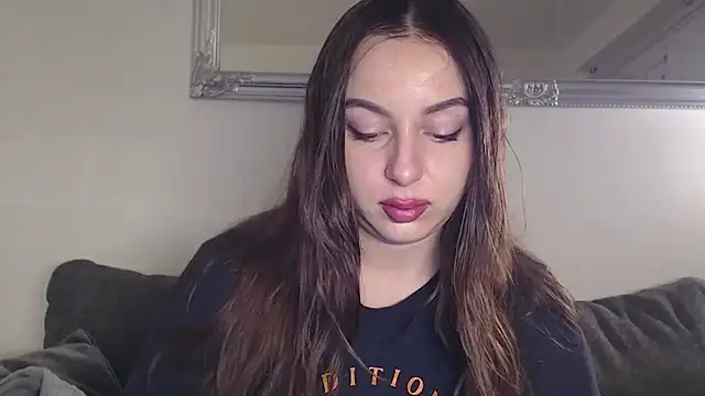 courtneyPerfect online show from December 2024 07:47:02 AM