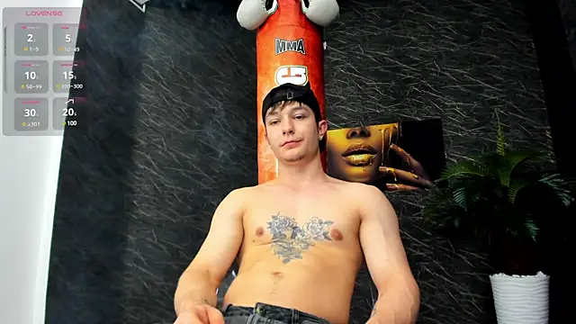 leonardsmith01 online show from January 2025 11:33:01 PM