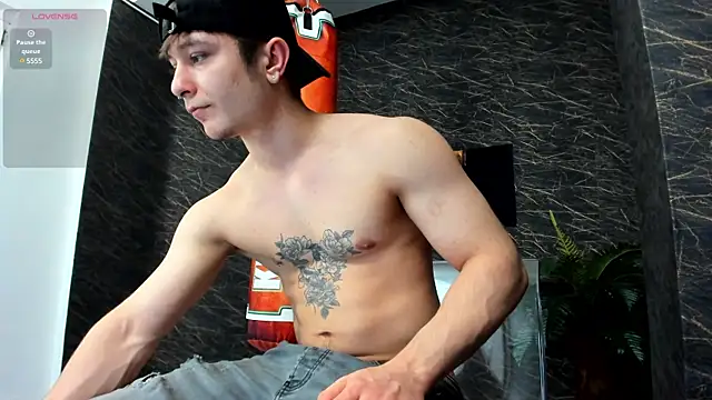 leonardsmith01 online show from January 2025 08:26:02 PM