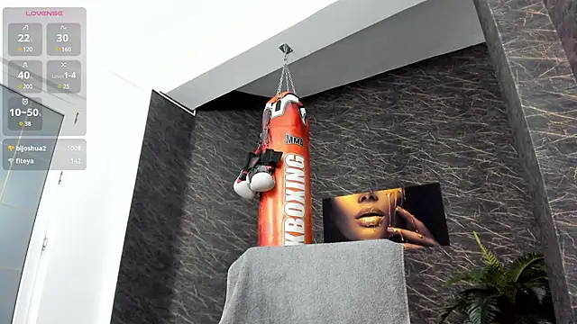 leonardsmith01 online show from February 2025 11:36:02 PM