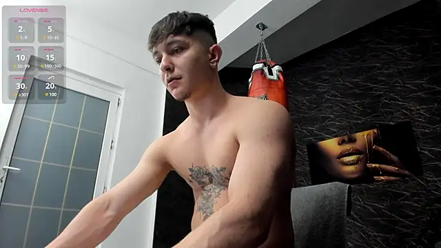 leonardsmith01 online show from February 2025 08:27:02 PM