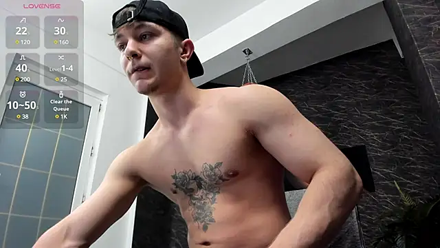 leonardsmith01 online show from March 2025 09:11:02 PM