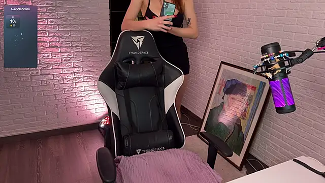 mirai meeow online show from January 2025 05:09:01 PM