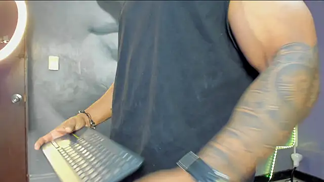 bradley smith online show from February 2025 05:51:02 AM