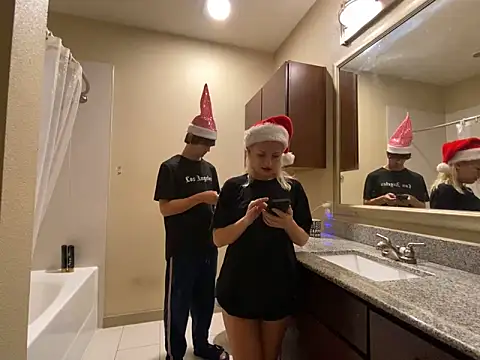 girlfriendmissy online show from December 2024 01:31:02 AM