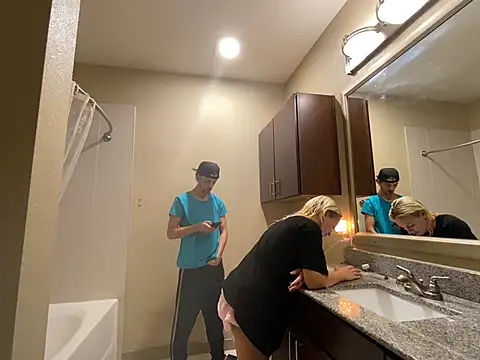 girlfriendmissy online show from January 2025 05:51:02 PM