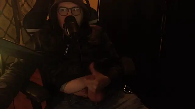 chicostick413 online show from April 2026 02:22:02 AM