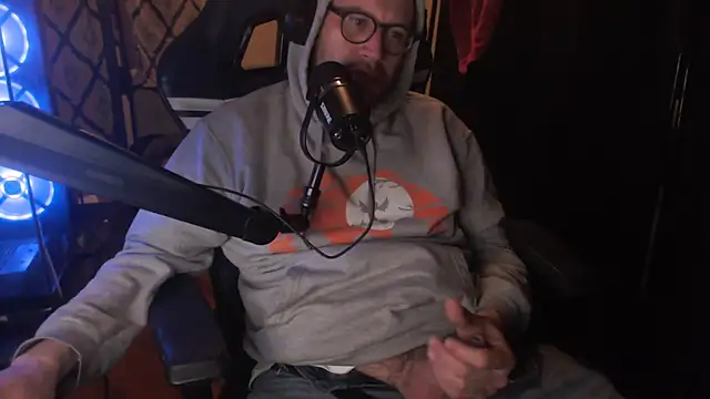 chicostick413 online show from April 2026 02:47:01 AM