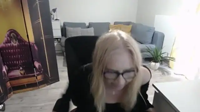 Snapshot of sofia_xkiss chatting on March 2026 02:44:02 PM sofia xkiss online show from March 2026 02:44:02 PM