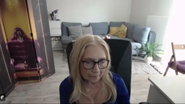 Snapshot of sofia_xkiss chatting on April 2026 02:22:02 PM sofia xkiss online show from April 2026 02:22:02 PM