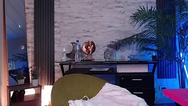 SofiaGomez420 online show from March 2025 06:54:01 AM