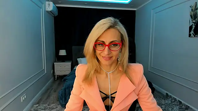 MuseOfStage online show from March 2025 05:49:02 PM