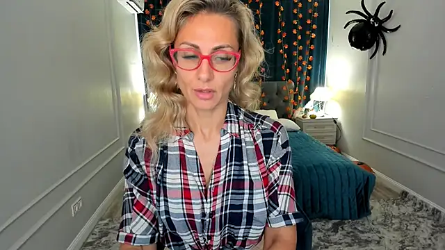 MuseOfStage online show from November 2025 11:32:02 AM