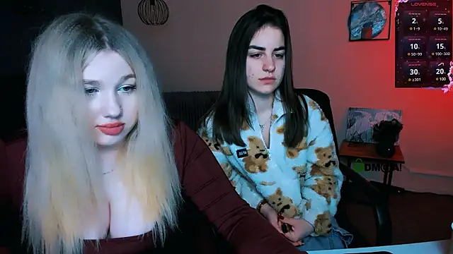 Snapshot of juli_kisss chatting on January 2025 07:24:01 PM juli kisss online show from January 2025 07:24:01 PM