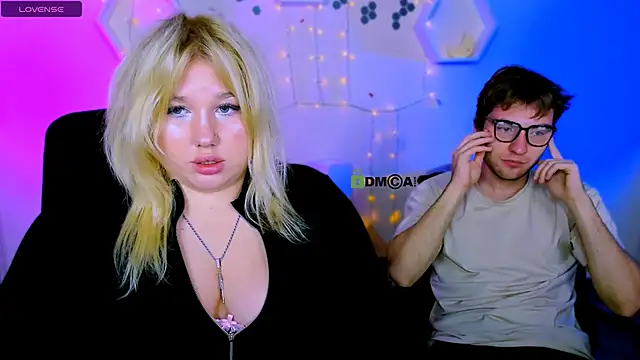 Snapshot of juli_kisss chatting on November 2025 01:27:01 AM juli kisss online show from November 2025 01:27:01 AM