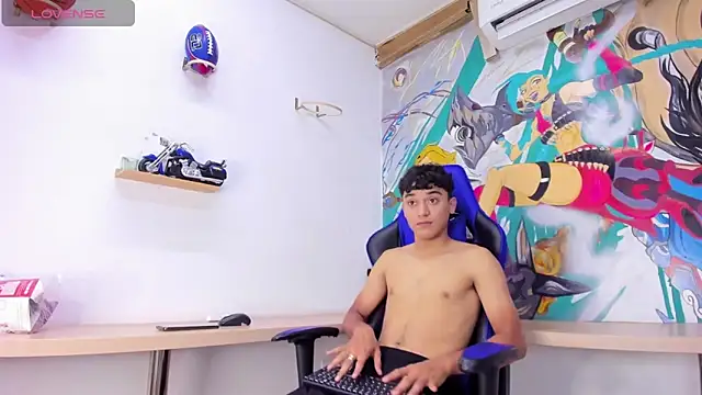 Snapshot of Austin_Cardieff chatting on January 2025 07:50:02 PM Austin Cardieff online show from January 2025 07:50:02 PM