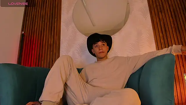 Snapshot of Austin_Cardieff chatting on January 2025 03:41:01 AM Austin Cardieff online show from January 2025 03:41:01 AM