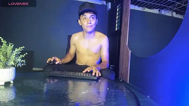 Snapshot of Austin_Cardieff chatting on February 2025 03:42:02 AM Austin Cardieff online show from February 2025 03:42:02 AM