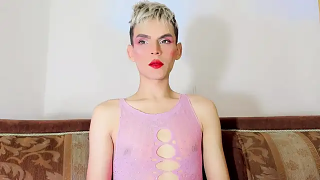 TatiGil online show from October 2025 02:21:02 AM