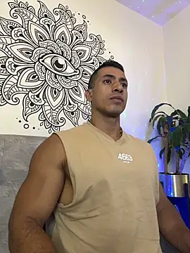 aaroncolombia online show from November 2025 10:32:02 AM