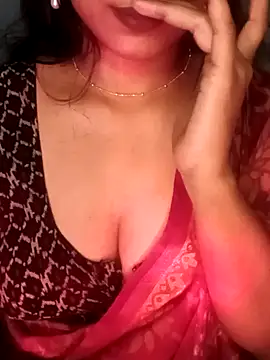 Snapshot of telugu99ramya chatting on February 2025 05:48:01 AM telugu99ramya online show from February 2025 05:48:01 AM