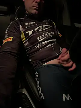 w12er online show from April 2026 06:54:02 PM