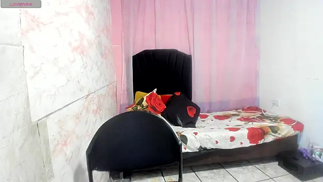 Snapshot of Brunette_sasha chatting on June 2026 01:28:01 PM Brunette sasha online show from June 2026 01:28:01 PM